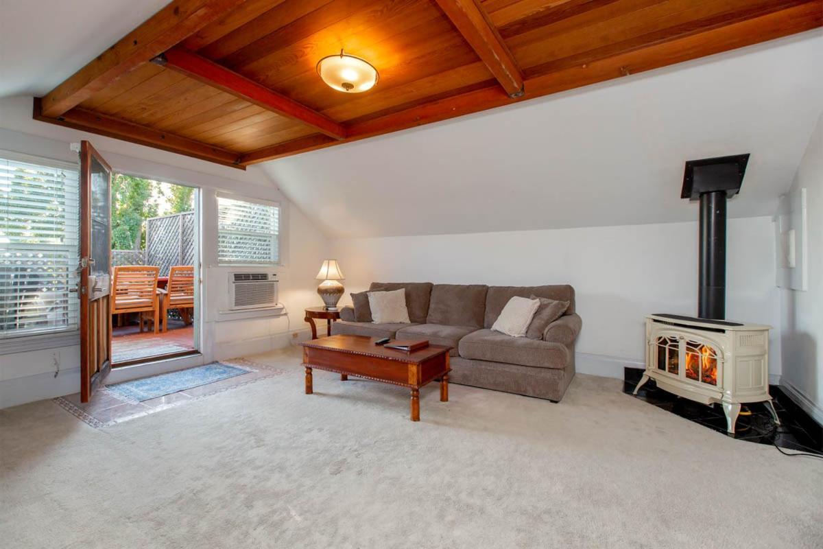 Alameda 3Br Unique Victorian Penthouse With Deck And Outdoor Furniture, Ac, 3 Blocks To Beach & Shopping Center & 2 Free Parking Spaces Exterior foto