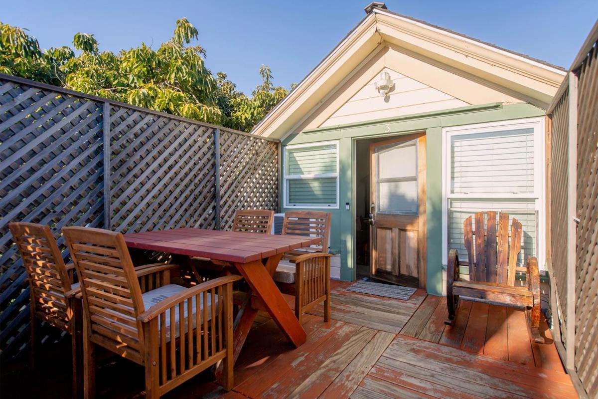 Alameda 3Br Unique Victorian Penthouse With Deck And Outdoor Furniture, Ac, 3 Blocks To Beach & Shopping Center & 2 Free Parking Spaces Exterior foto