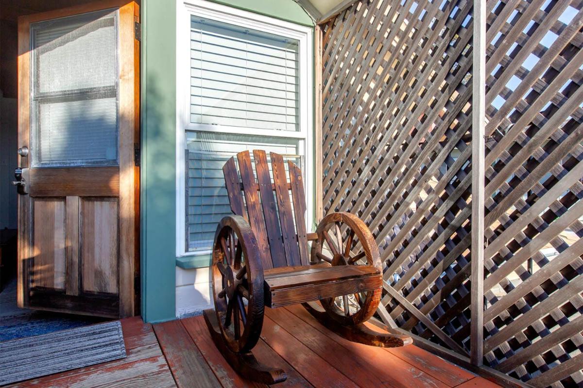 Alameda 3Br Unique Victorian Penthouse With Deck And Outdoor Furniture, Ac, 3 Blocks To Beach & Shopping Center & 2 Free Parking Spaces Exterior foto