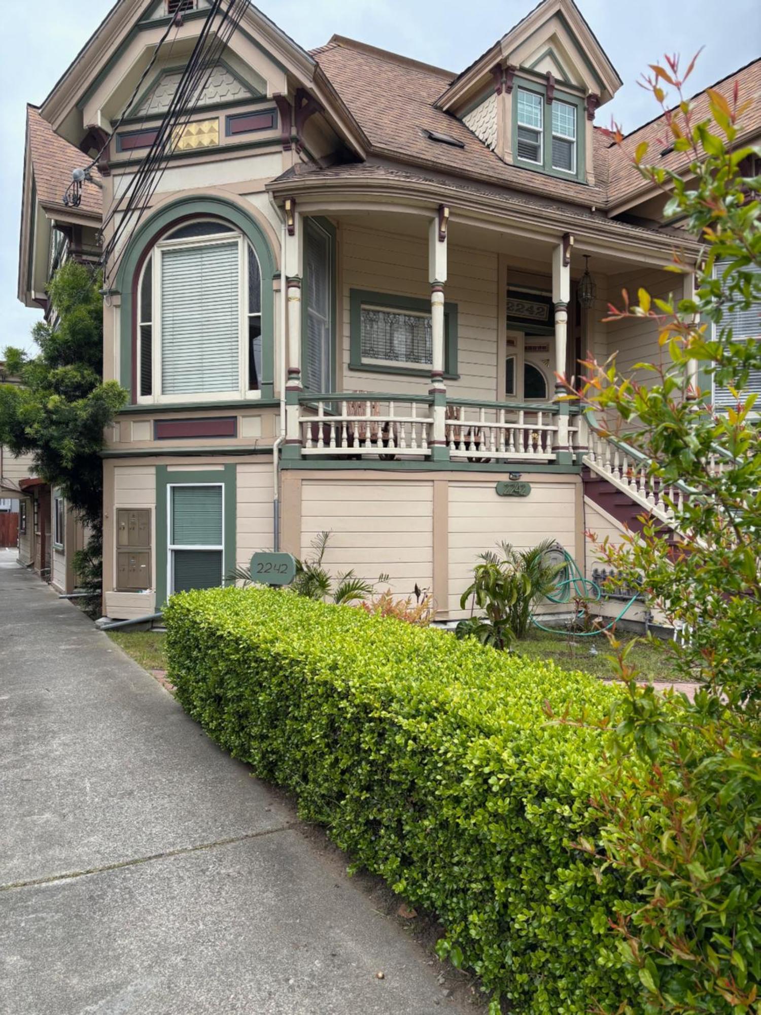 Alameda 3Br Unique Victorian Penthouse With Deck And Outdoor Furniture, Ac, 3 Blocks To Beach & Shopping Center & 2 Free Parking Spaces Exterior foto